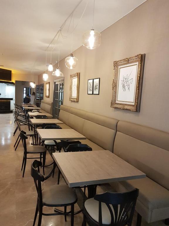 Posedenie v ubytovaní Hostal Restaurante Dulcinea de El Toboso