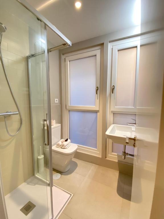 Collection Latina - Apartamentos Únicos en el Barrio Más Auténtico - Family Studio