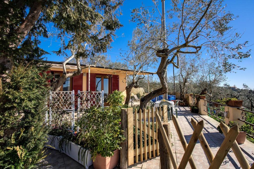 Vonkajšia záhrada v ubytovaní Il Pioppo - Country House Sea View
