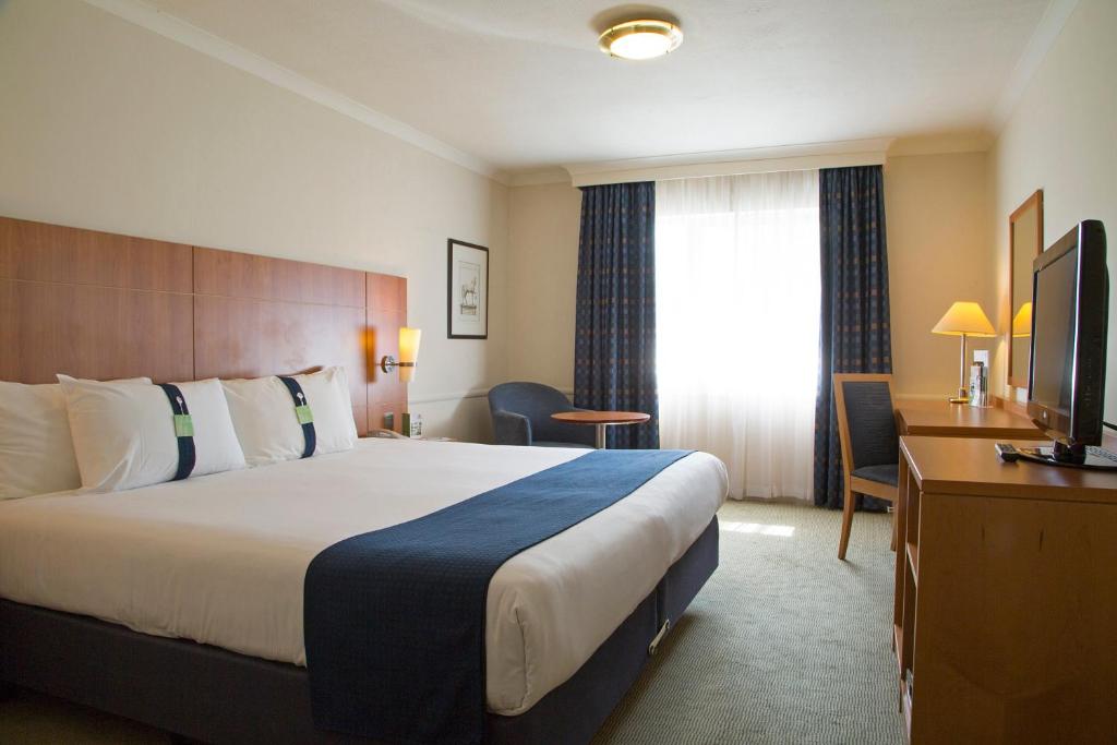Holiday Inn Guildford, an IHG Hotel - 