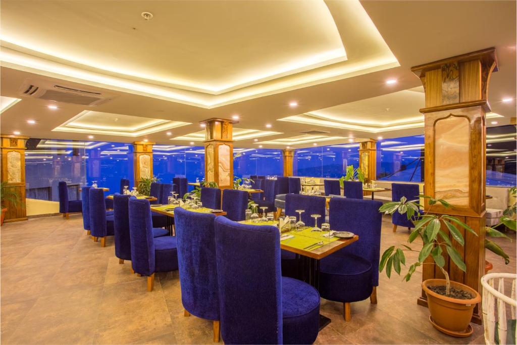Restaurace v ubytování Aagantuk Resort