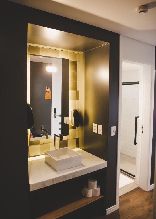  Wanderlust Hostel