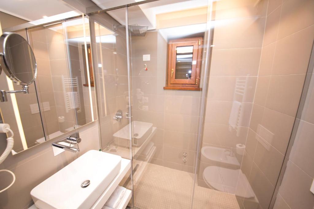 Koupelna v ubytování Hotel Theatro- City Center
