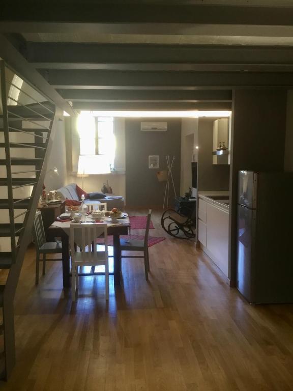 Zdjęcie z galerii obiektu Torre Guinigi Luxury Loft nel centro storico di Lucca w Lukce