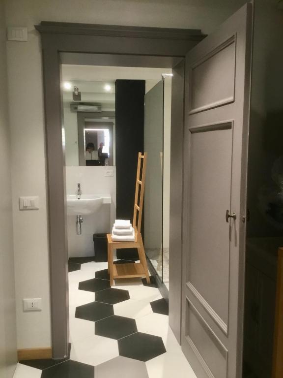 Zdjęcie z galerii obiektu Torre Guinigi Luxury Loft nel centro storico di Lucca w Lukce