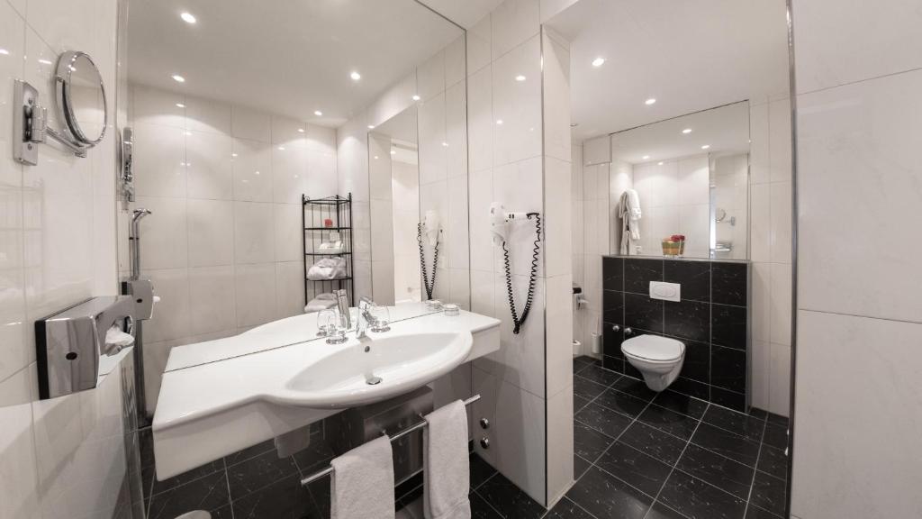 Koupelna v ubytování Romantik Hotel Wilden Mann Luzern