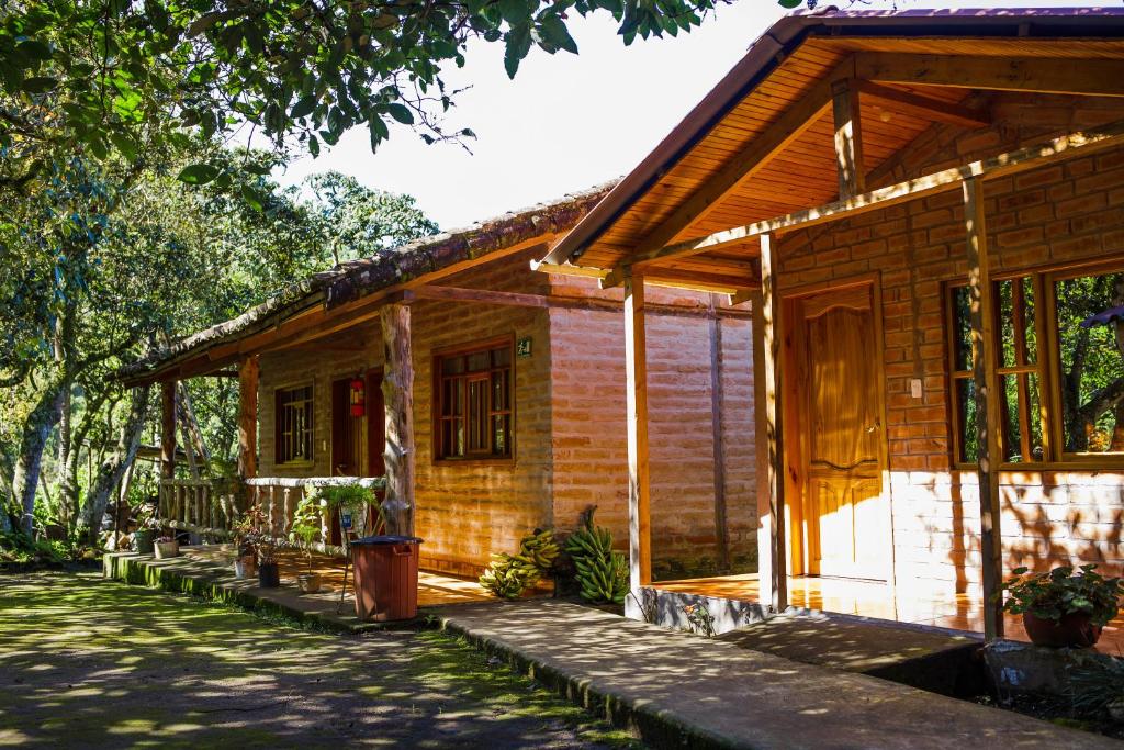 Zahrada ubytování Estancia, CABAÑAS INTAG