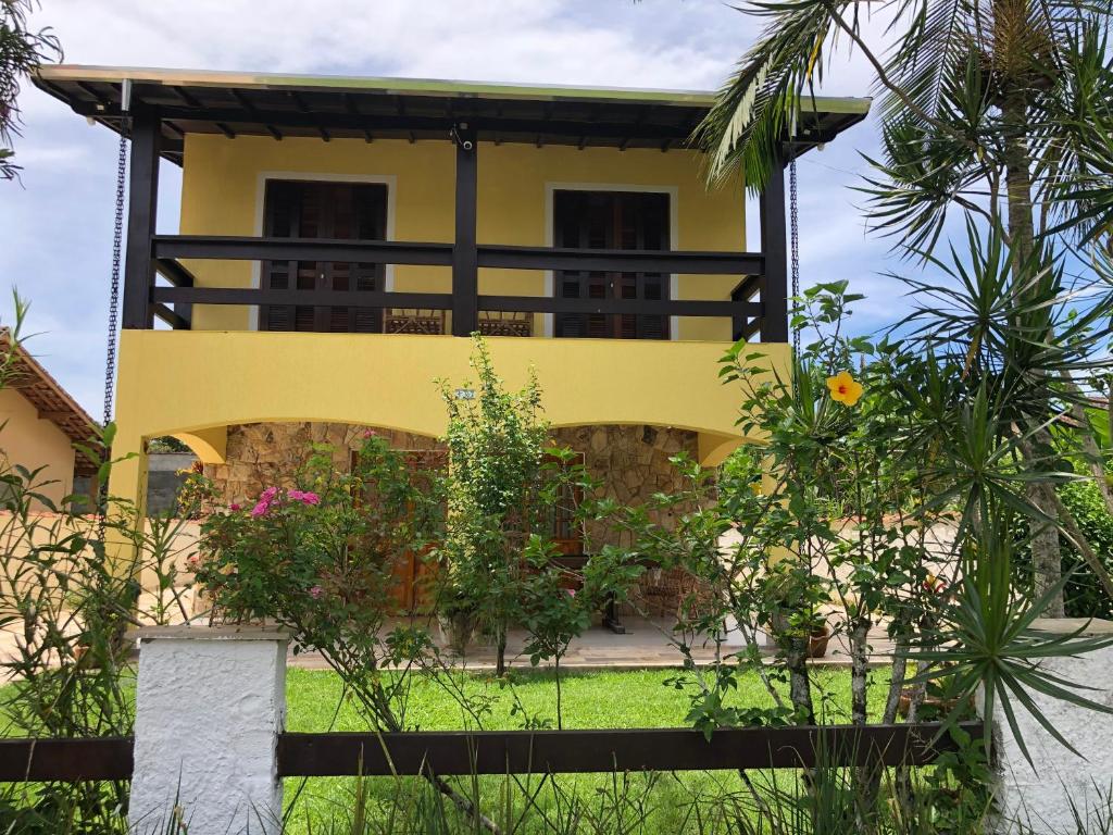  CASA C/ 3 QUARTOS PISCINA E AR CONDICIONADO