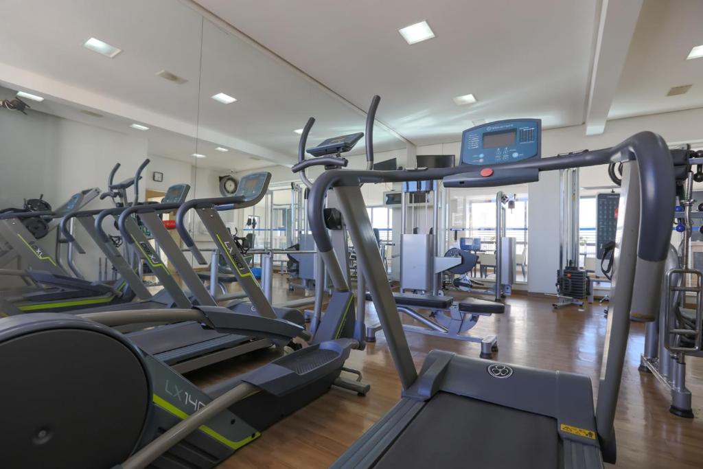  Golden Tulip Goiania Address