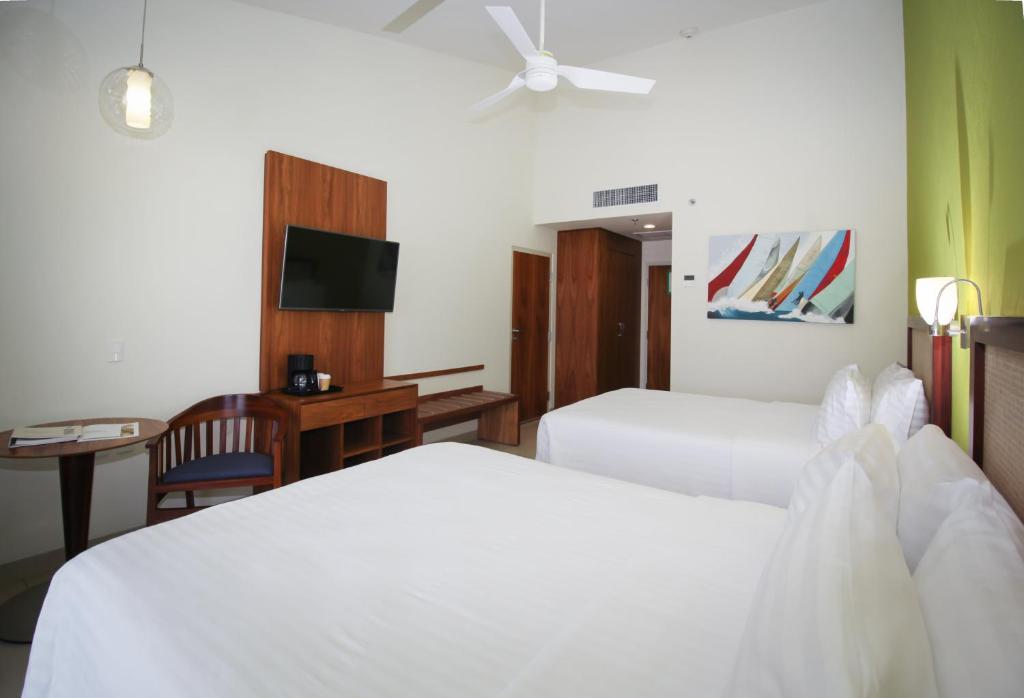 Holiday Inn Huatulco by IHG - Habitación Estándar Con Dos Camas Queen
