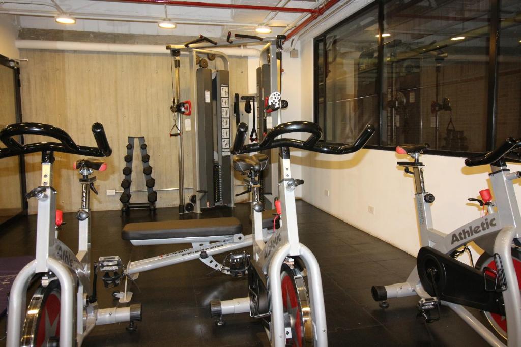 Fitness centrum a/nebo fitness zařízení v ubytování Hotel B3 Virrey