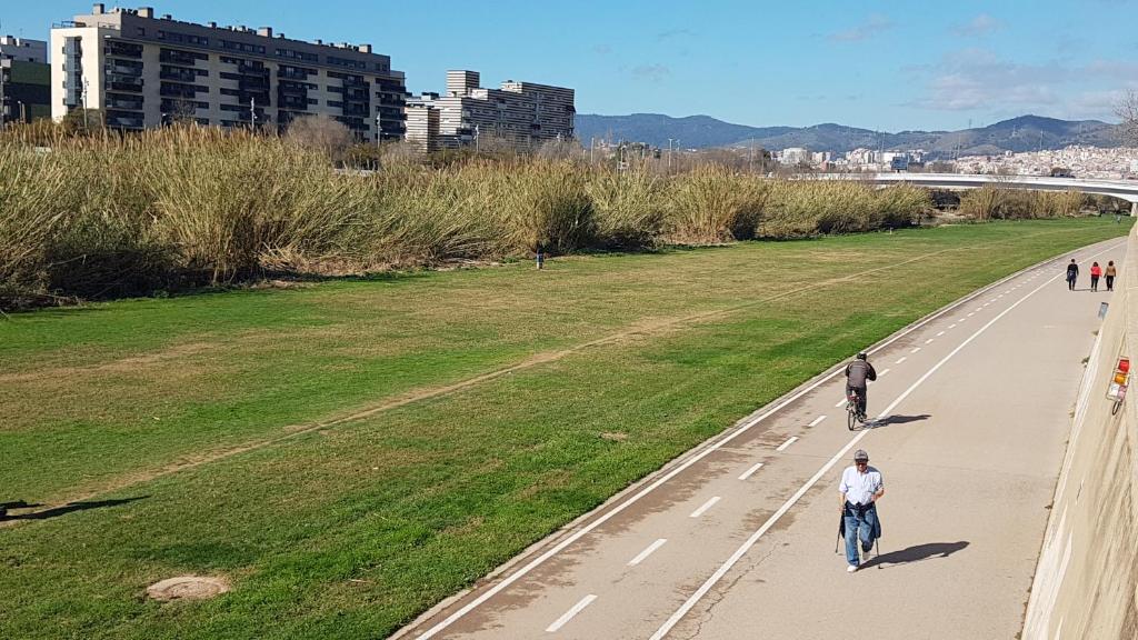 Apto. luminoso-6PAX-WIFI-15/tren Plaza Catalunya, Sant Adria ...