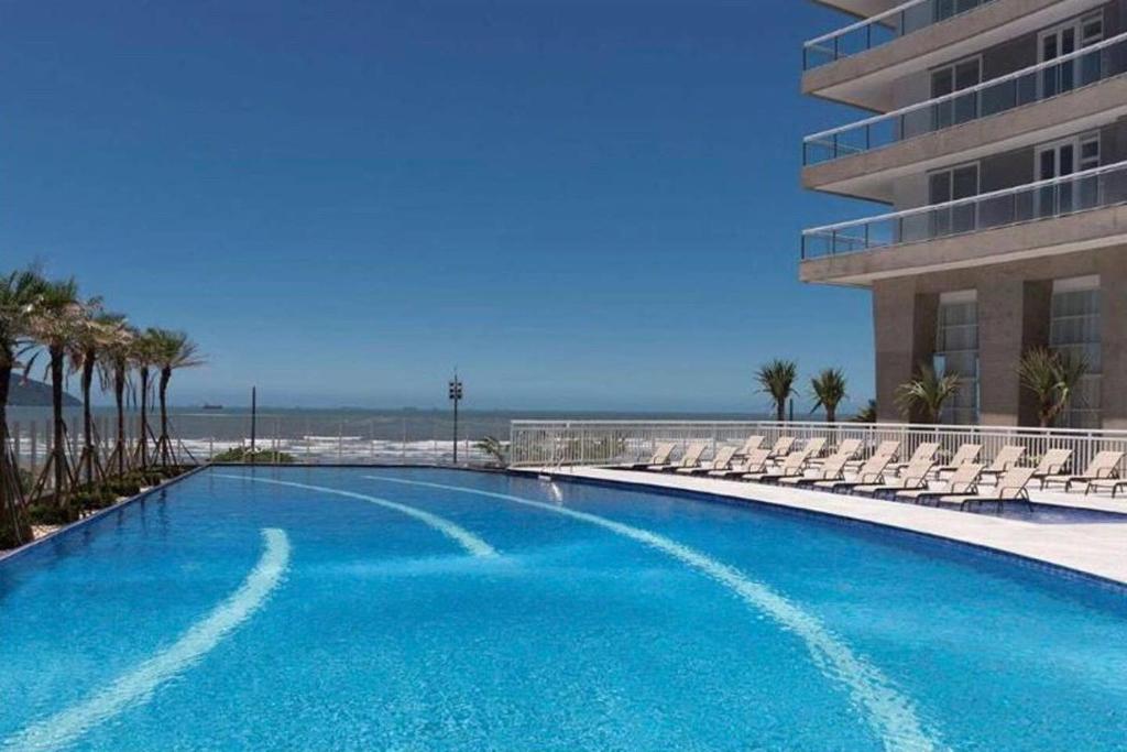  Unlimited - Frente ao Mar. Apt todo mobiliado.
