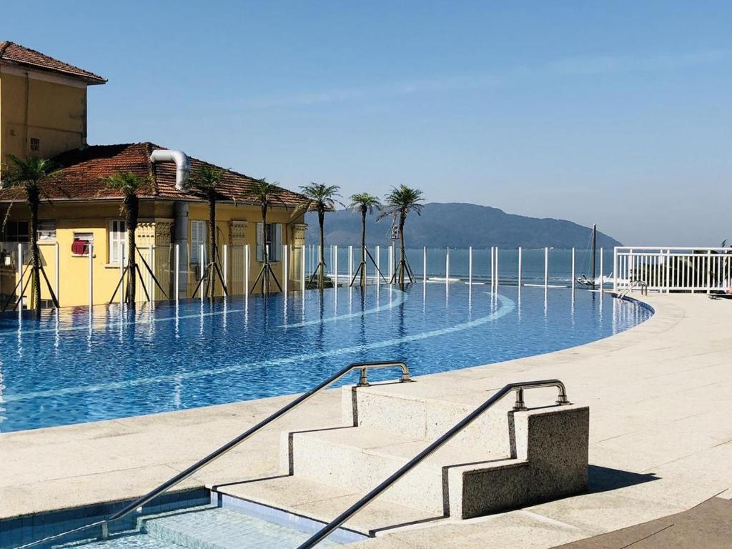  Unlimited - Frente ao Mar. Apt todo mobiliado.