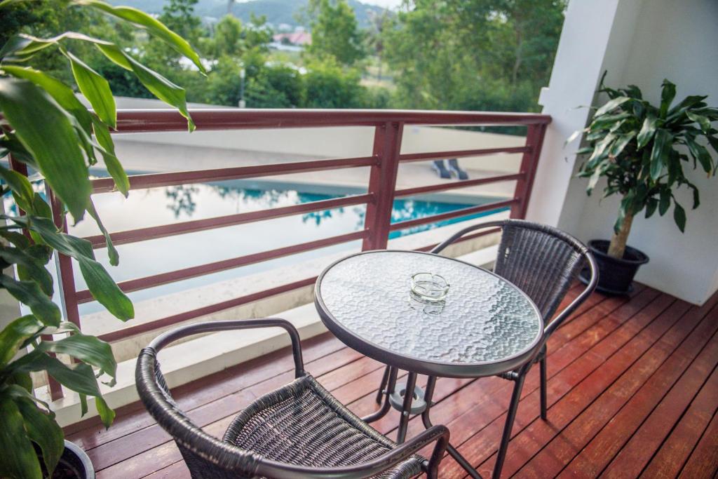 Balkón nebo terasa v ubytování Tai-Pan Resort and Condominium