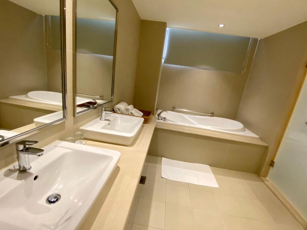 Chiayi Oriental Pearl International Hotel - Chambre Double De Luxe Avec Bain