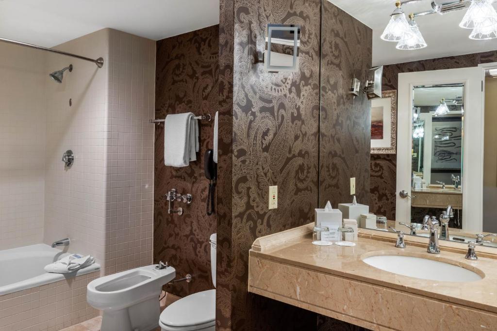 Omni Houston Hotel - Deluxe Kamer - 2 Queensize Bedden
