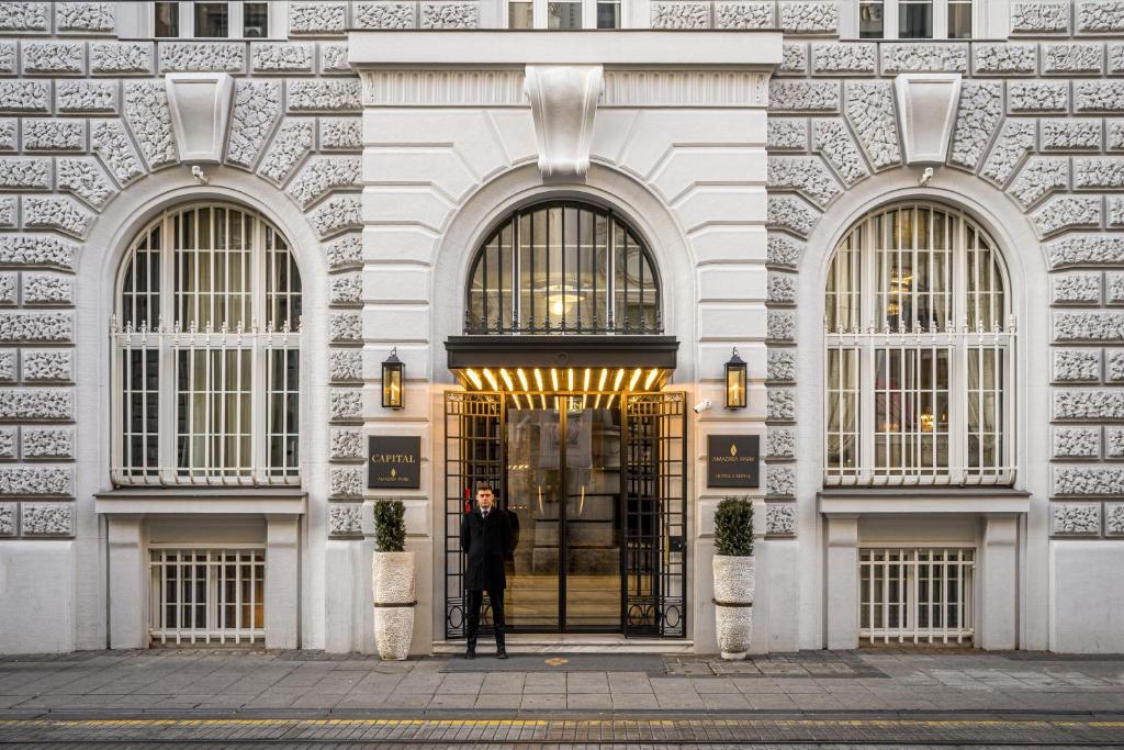 Hotel Capital - Resim 9