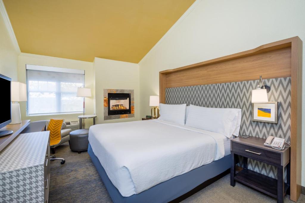 Holiday Inn Cape Cod - Hyannis by IHG photo