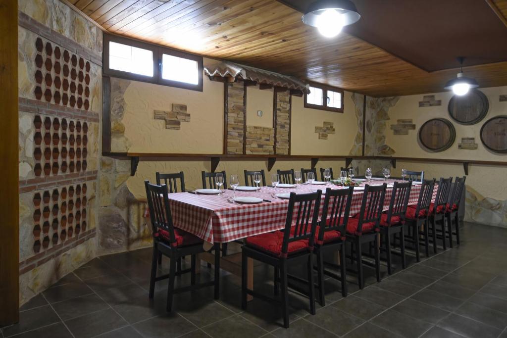 Restaurace v ubytování LOS ALISOS Segovia