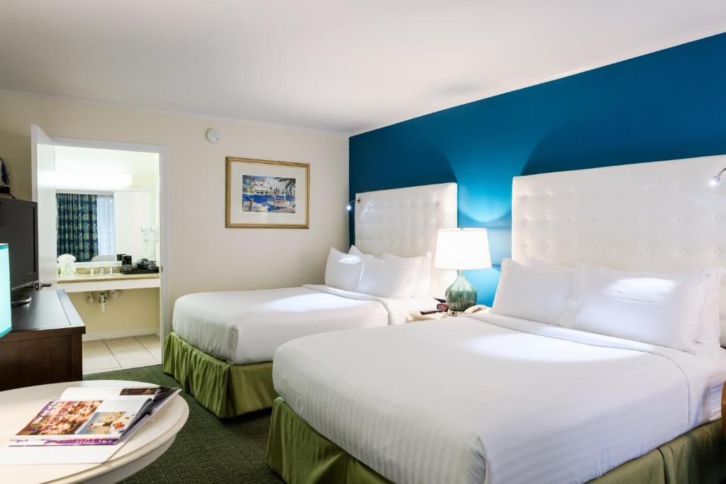 Postel nebo postele na pokoji v ubytování Holiday Inn Key Largo by IHG