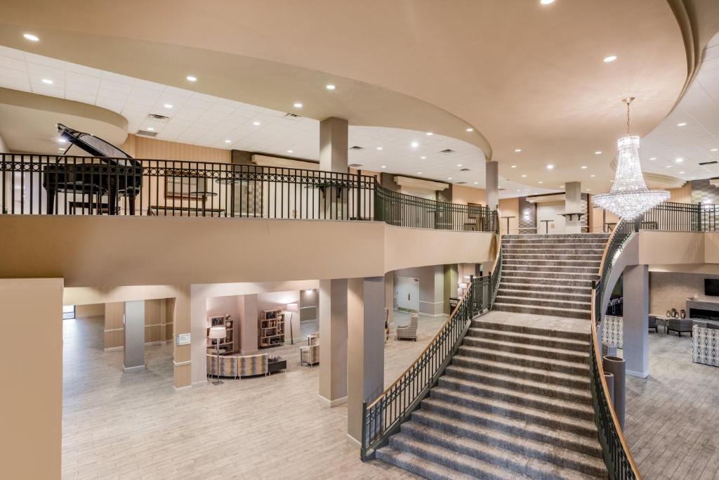 Holiday Inn Lafayette-City Centre by IHG photo