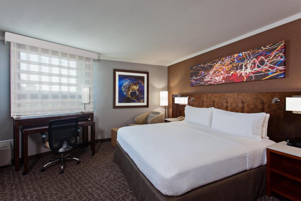 Holiday Inn Long Beach - Airport, an IHG Hotel - 