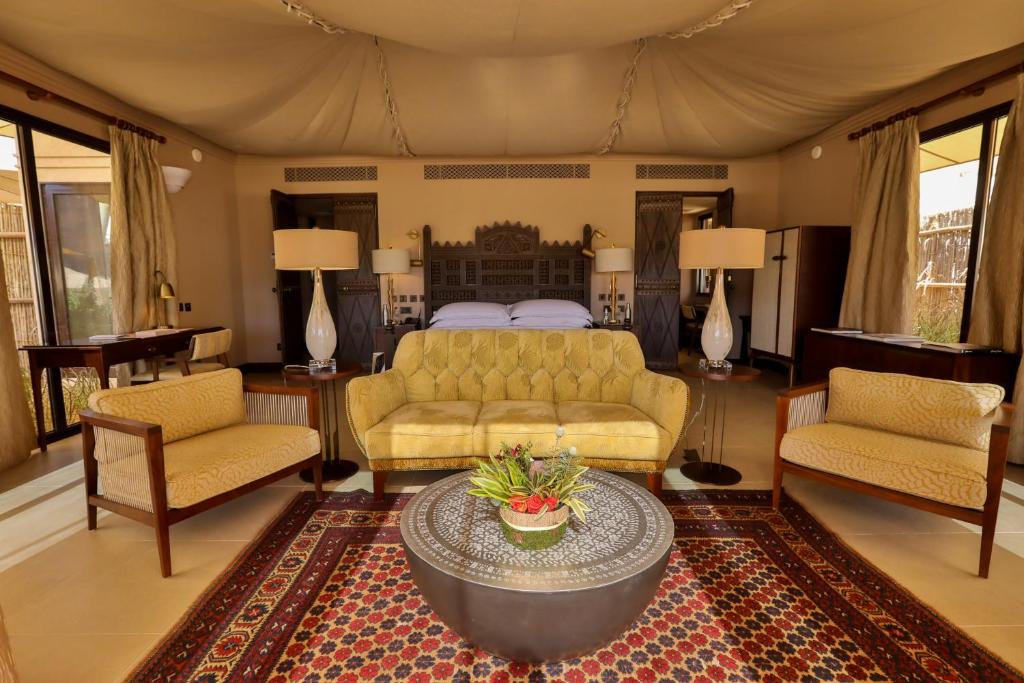 Posezení v ubytování Ashar Tented Resort