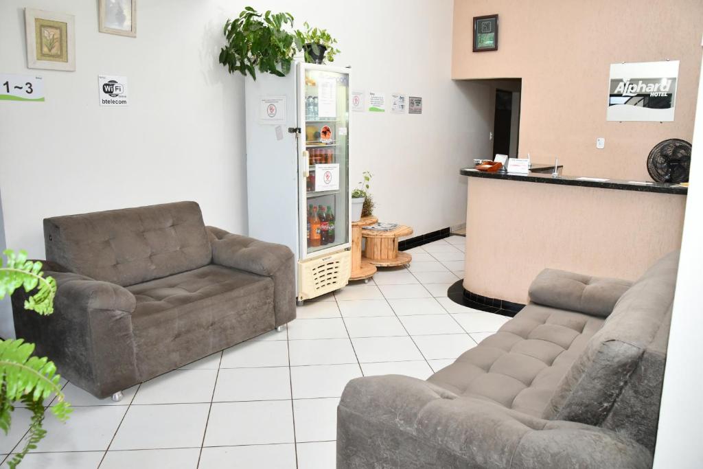  Hotel Alphard