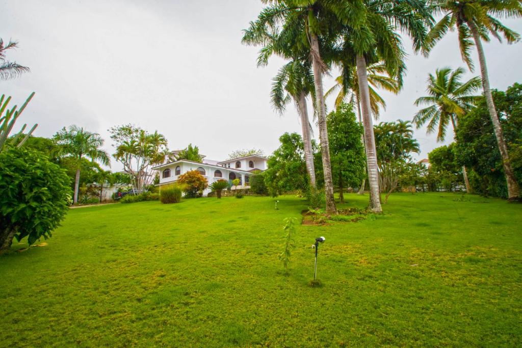 Jardín al aire libre en Playa Laguna 155 4 bedroom Villa