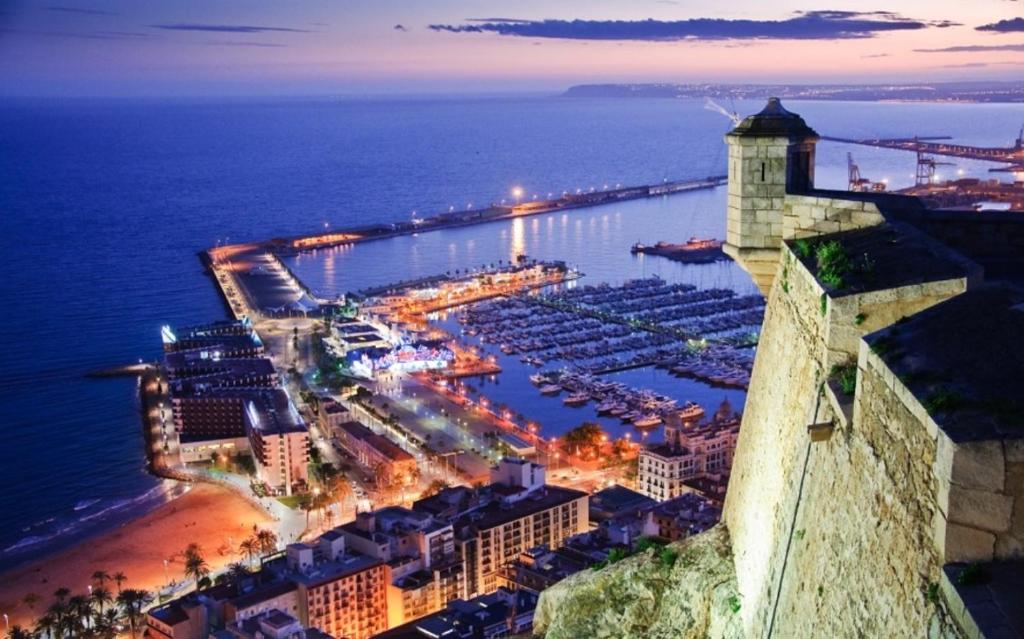 Bennecke Bailen, Alicante – Updated 2023 Prices