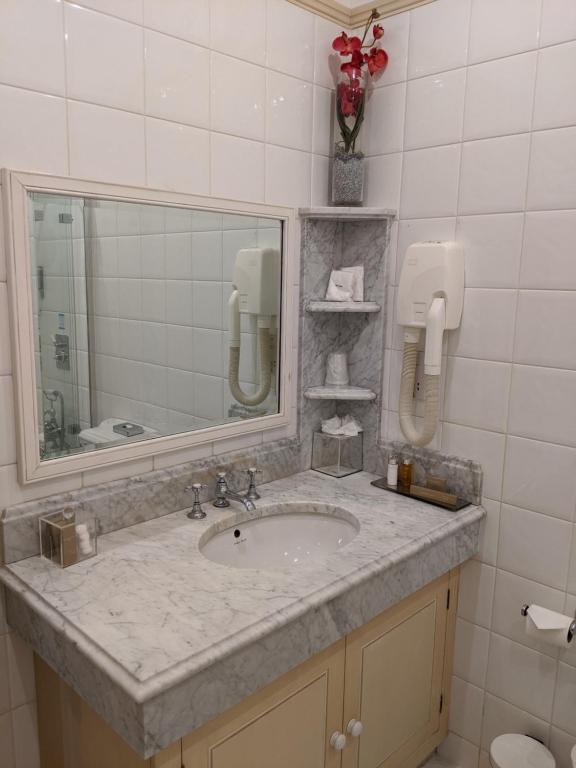 Cotswold Lodge Hotel - Resim 28