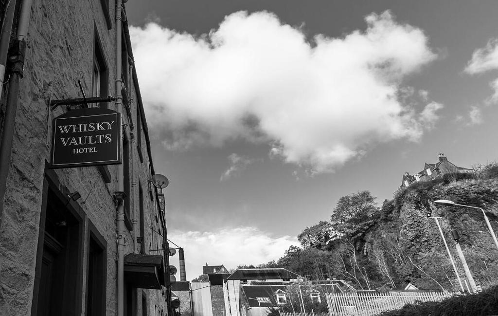 Imagem da galeria de The Whisky Vaults em Oban