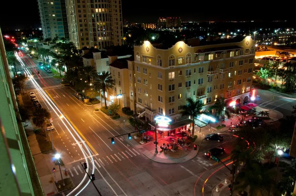 Ponce De Leon Hotel, Kudrovo, United States