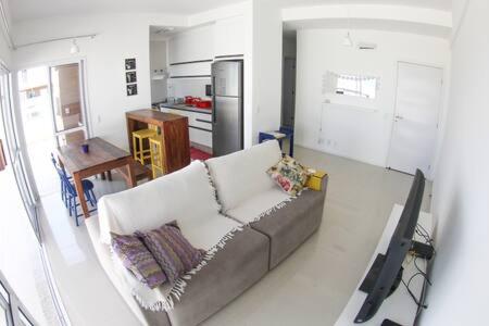  Cobertura com saída para a praia