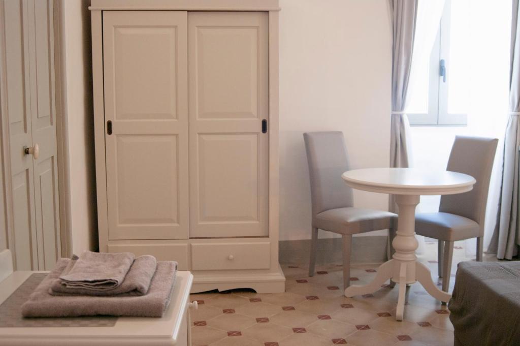 Posedenie v ubytovaní Le Finestre Su Porta Carrese - Luxury Rooms