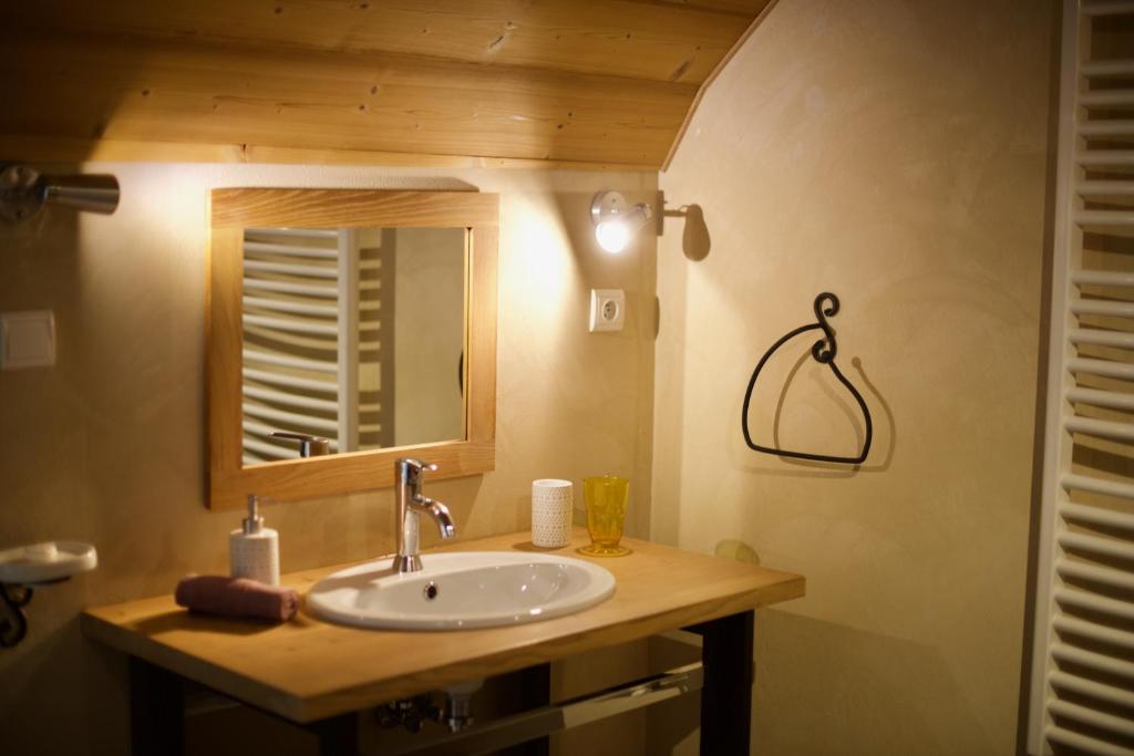Maison d'hôtes La Bageatière - Lac d'Aiguebelette - Deluxe King Suite