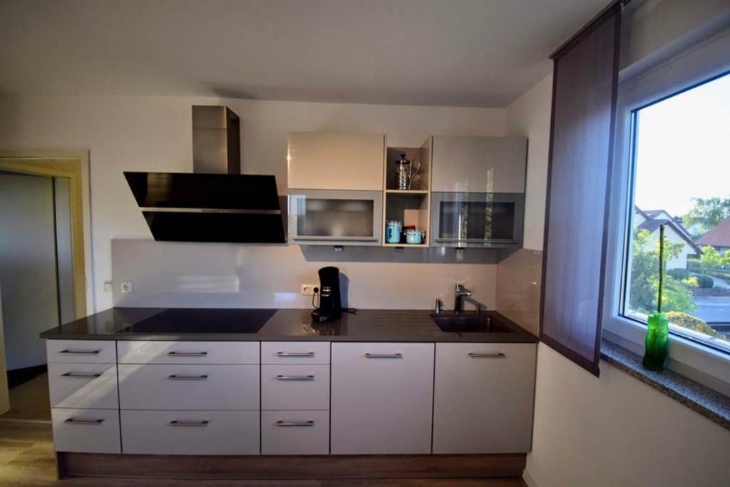 Kuchyň nebo kuchyňský kout v ubytování Ferienwohnung INGRID