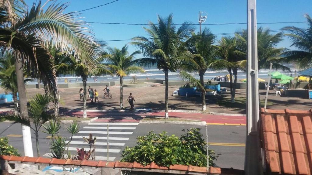 Billede fra billedgalleriet på Casa Frente MAR PISCINA i Mongaguá