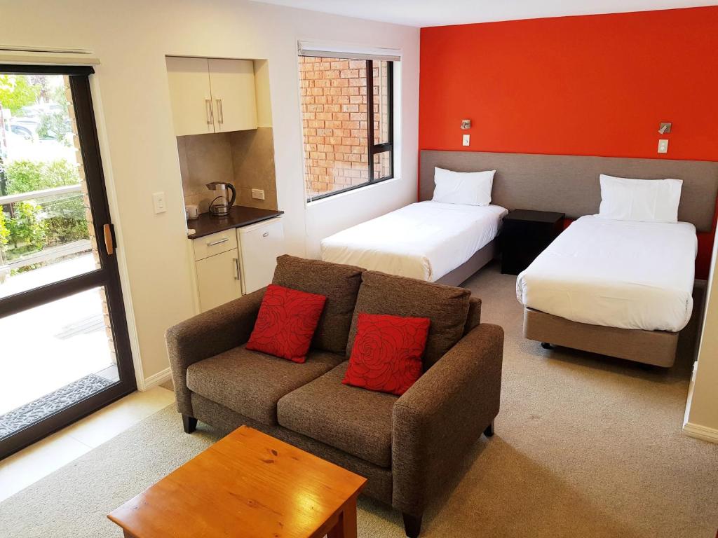 St James Apartments - Resim 17