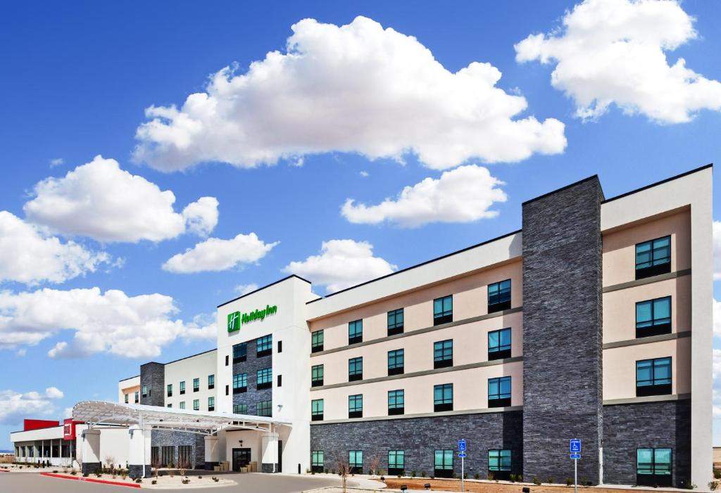 eine Darstellung eines Hotels in der Unterkunft Holiday Inn Lubbock South, an IHG Hotel in Lubbock