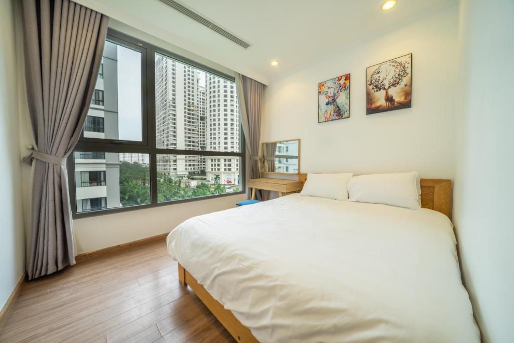 Li.AHouse Business Apartmetn in Parkhill Times City Hanoi