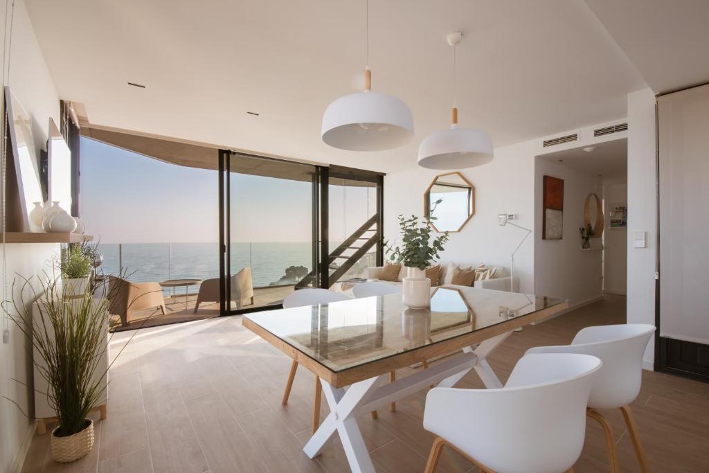 Modern sea front jacuzzi Blue Sky, Alicante – Precios ...