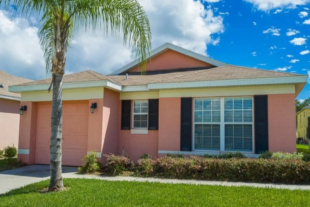 Enticing Earlmont - Vacation Rental Near Disney Home, Davenport, United States