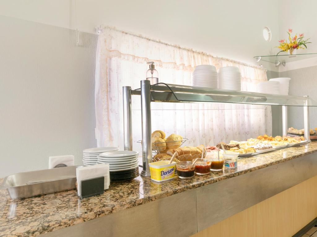  Teuthos Hotel