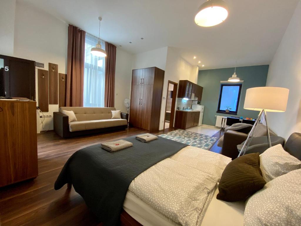 GRACIA APARTMENT HOUSE - Resim 28