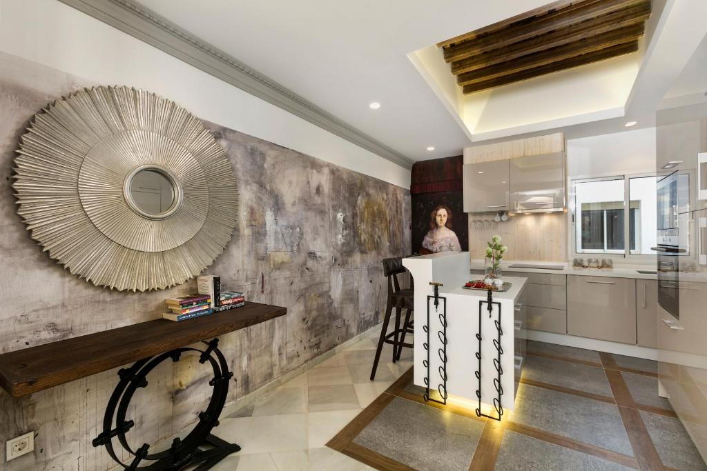 A kitchen or kitchenette at El Marques - Calle Cister - Centro Historico