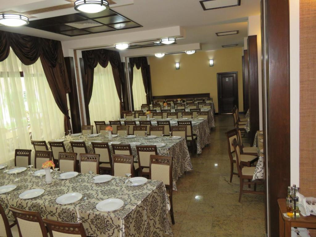 Restaurace v ubytování Hotel Turist Beharca
