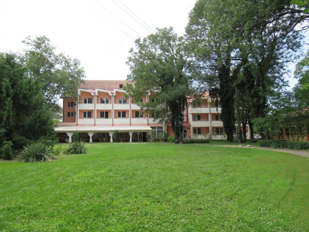 Zahrada ubytování Hotel Turist Beharca