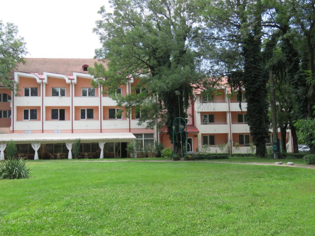 Budova, kde se hotel nachází